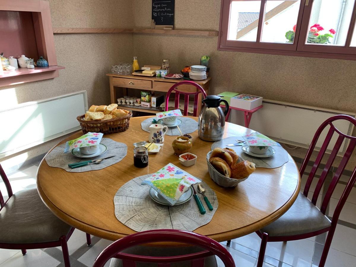 Bed and Breakfast Castelger Vauciennes  Экстерьер фото